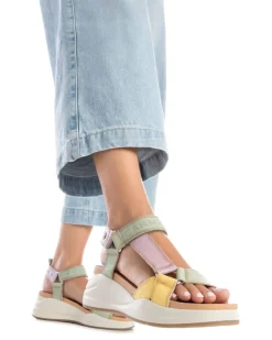 CARMELA KARA PLATFORMS