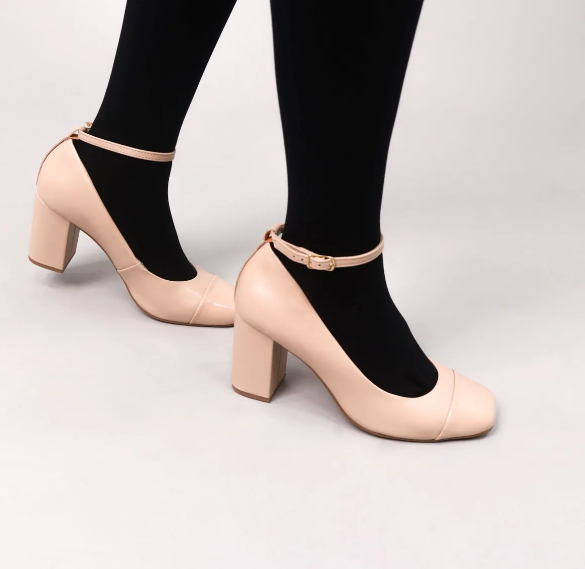 EGO QUINN PUMPS
