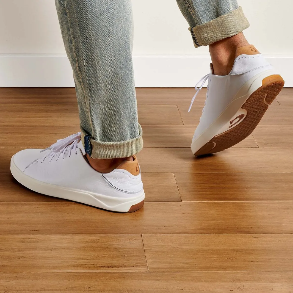 OLUKAI LAE' AHI LI ' ILI MEN' S LEATHERS SNEAKERS