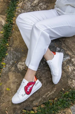 TREVE ARYANA SNEAKERS
